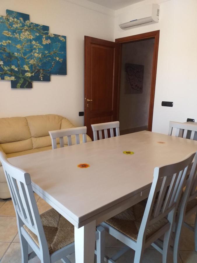 Casa Vacanze Sandalia Bosa Exteriör bild